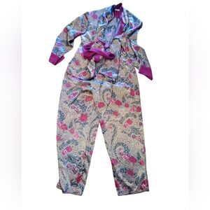 Vintage gold label Victorias Secret 2 piece pajama set size M